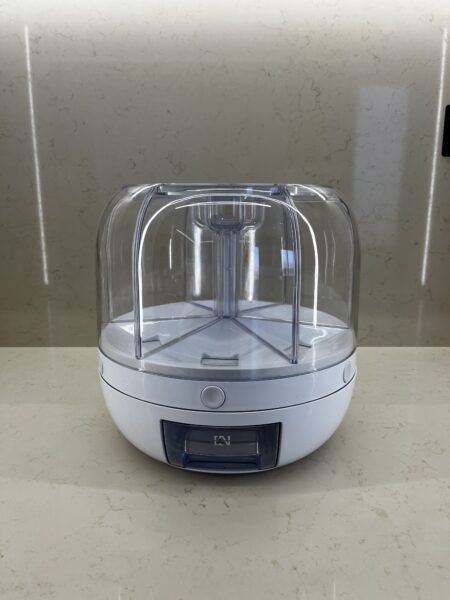 منظم بقوليات الأكريلك