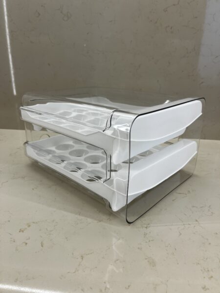 منظم بيض الأكريلك