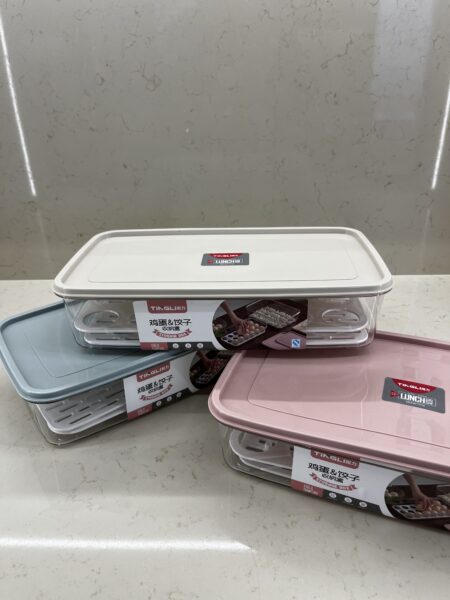 علبة أكريلك بالمصفاية + منظم بيض