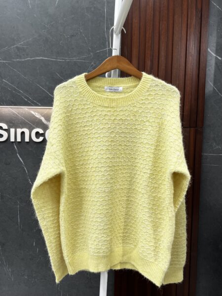 بلوز صوف ناعم